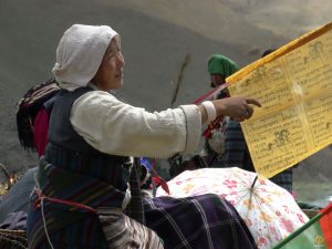 Tybet. flagi modlitewne. fotorelacja