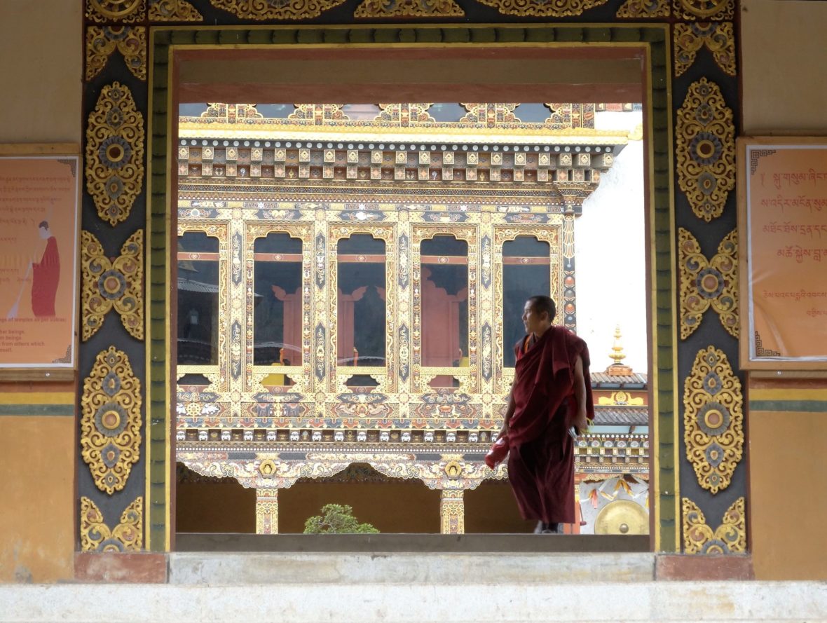 Bhutan; Bumtang, wyprawy do Azji