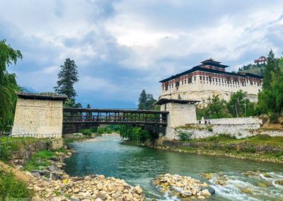 Paro dzong Bhutan. Podróż do Bhutanu, wyprawydoazji,pl medycyna tybetańska