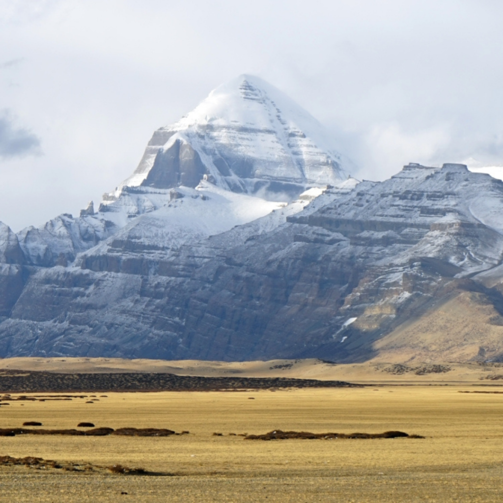 Tybet organizacja wyjazdów indywidualnych, Tybet podróże szyte na miarę, Podróż indywidualna do Tybetu, Wycieczka do Tybetu dla singli i par, Wyjazd ido Tybetu z biurem podróży, Tybet – oferta wycieczki indywidualnej, Tybet – wakacje na własną rękę Jak zorganizować indywidualną podróż do Tybetu. Lhasa, Jokhang i Potala – podróż indywidualna do Tybetu Tybet dla osób podróżujących samotnie Trekking w Tybecie – wyjazdy dla aktywnych Trekking wokół góry Mt Kailash, Trekking wokół świętej góry Kailash